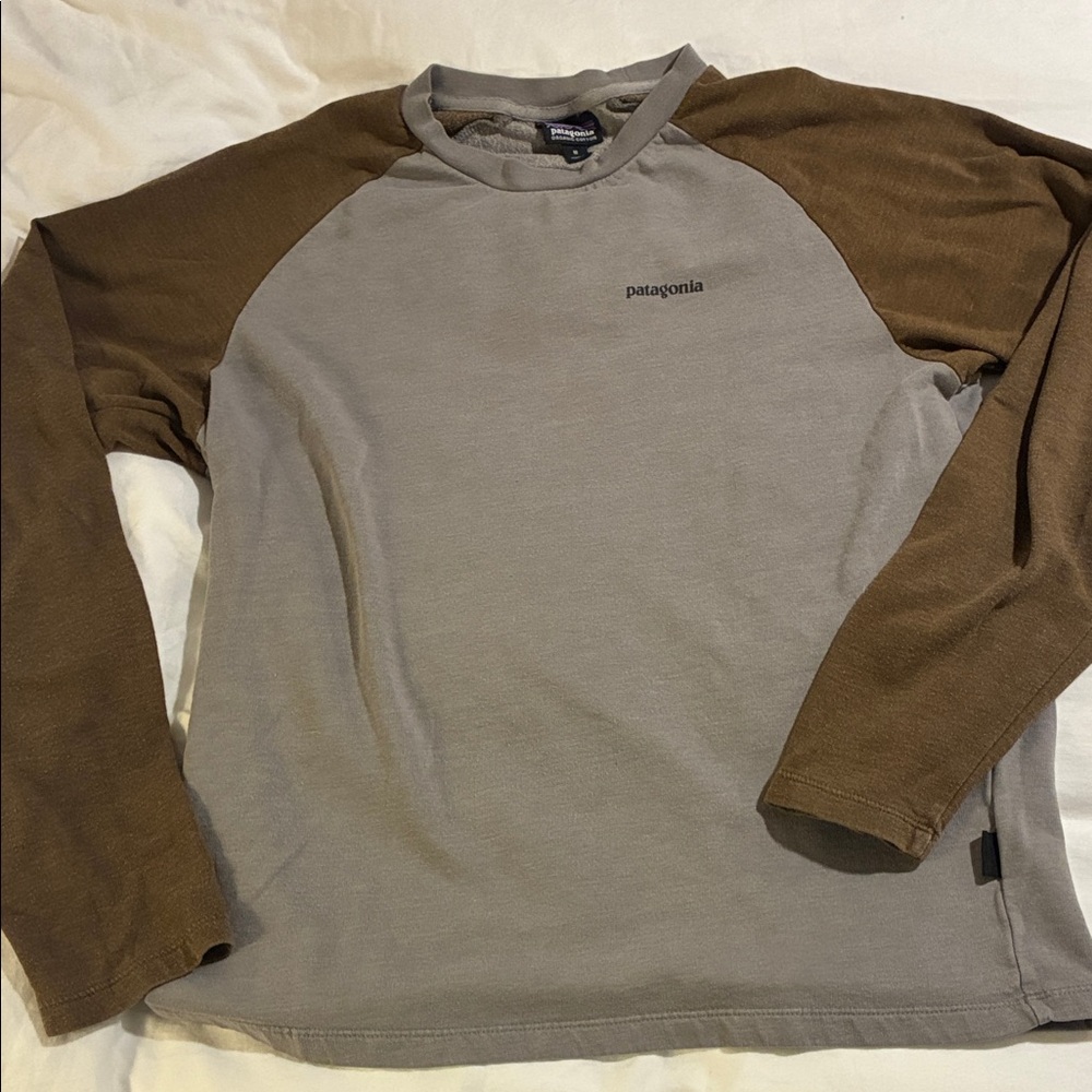 Patagonia Gray and Brown Long Sleeve Tee